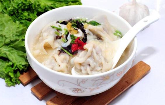长沙加盟里手馄饨的店面多不多？