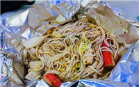 大山女孩加盟见味花甲，成功走上财富之路
