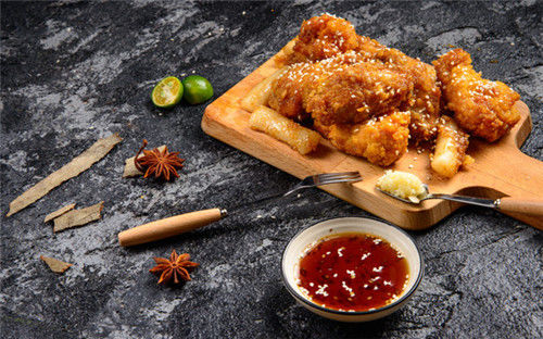 艾肯莱炸鸡汉堡产品图