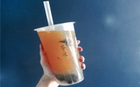 茶迹奶茶加盟热线多少？拨打电话轻松加盟