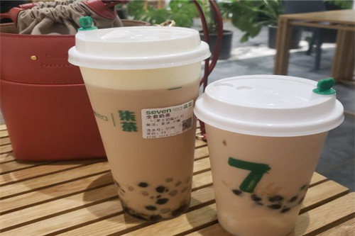 柒柒里奶茶可以加盟吗？现在就加盟好商机不等人