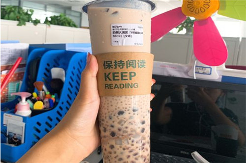 一杯茶奶茶加盟热线多少？快来拨打电话吧