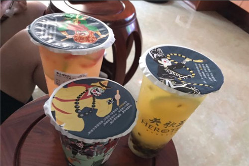 加盟英歌王奶茶挣钱不？投资的资金与收益是正比
