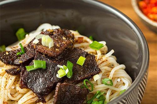 蛮出味牛肉米粉怎么加盟？蛮出味常德牛肉米粉加盟成本多少？