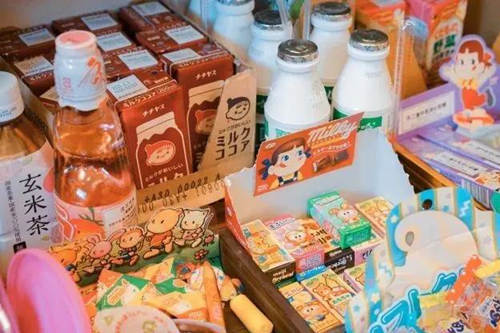 兔月屋·兔咖·杂货加盟店图片三