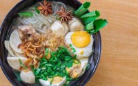 加盟滇竹人家过桥米线，改善生活