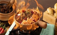 加盟山城欢现炒食堂，成功更近一步