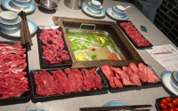 鲜牛寨黄牛肉火锅加盟费是多少？鲜牛寨黄牛肉火锅加盟店赚钱吗？