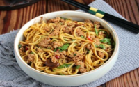 一家肉酱面界的天花板项目合适加盟么？加盟费贵吗？