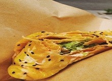 煎饼记加盟费贵吗？十万够吗？