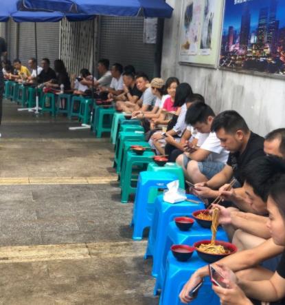 拜居奇味面加盟费 